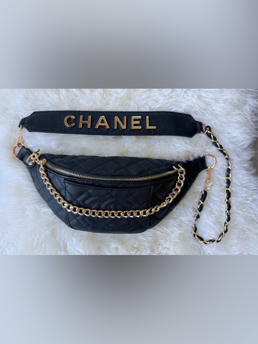 Chanel Makeup Crossbody Handbag with Gold Hardware. NEW in ‘CC’ Bag *PRICE FIRM*